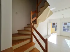 Casa com 3 Quartos à venda, 134m² no Guarujá, Porto Alegre - Foto 4