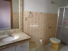 Casa com 3 Quartos à venda, 254m² no Presidente Roosevelt, Uberlândia - Foto 20