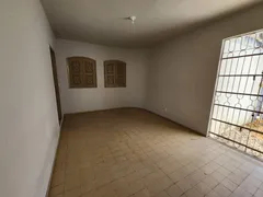 Casa com 3 Quartos para alugar, 200m² no Jóquei, Teresina - Foto 7