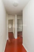 Apartamento com 3 Quartos para alugar, 71m² no Humaitá, Porto Alegre - Foto 19