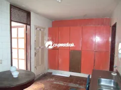 Casa com 3 Quartos para alugar, 230m² no Papicu, Fortaleza - Foto 4