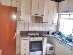 Casa com 4 Quartos à venda, 260m² no Brasil, Uberlândia - Foto 8