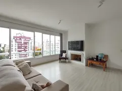 Apartamento com 3 Quartos para alugar, 132m² no Moinhos de Vento, Porto Alegre - Foto 2