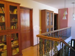 Casa com 4 Quartos à venda, 414m² no Jardim Itú Sabará, Porto Alegre - Foto 2