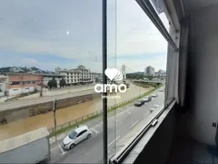 Conjunto Comercial / Sala para alugar, 98m² no Centro, Brusque - Foto 7