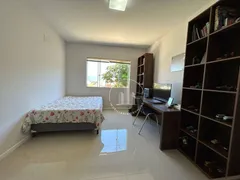 Casa com 3 Quartos à venda, 220m² no Ponta de Baixo, São José - Foto 40