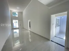 Casa com 3 Quartos à venda, 139m² no Vila Morangueira, Maringá - Foto 7