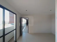 Apartamento com 3 Quartos para alugar, 55m² no Umuarama, Uberlândia - Foto 4