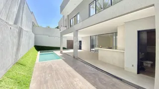Casa de Condomínio com 5 Quartos à venda, 477m² no Alphaville Flamboyant Residencial Araguaia, Goiânia - Foto 2