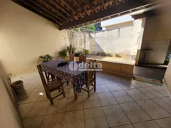 Casa com 3 Quartos à venda, 240m² no Granada, Uberlândia - Foto 1