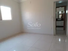 Casa de Condomínio com 3 Quartos à venda, 125m² no Jardim Holanda, Uberlândia - Foto 2