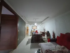 Casa com 2 Quartos à venda, 132m² no Jardim Holanda, Uberlândia - Foto 4