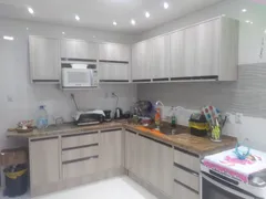 Apartamento com 2 Quartos à venda, 86m² no Medianeira, Porto Alegre - Foto 2