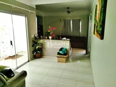 Casa com 5 Quartos à venda, 318m² no Planalto, Uberlândia - Foto 9