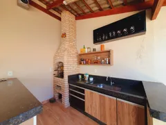 Casa com 3 Quartos à venda, 150m² no Santa Rosa, Uberlândia - Foto 2