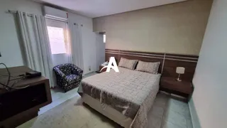 Casa com 4 Quartos à venda, 280m² no Marta Helena, Uberlândia - Foto 14