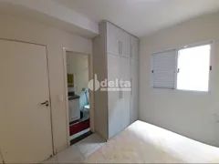 Apartamento com 3 Quartos à venda, 76m² no Umuarama, Uberlândia - Foto 5