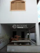 Casa com 4 Quartos para alugar, 350m² no Saraiva, Uberlândia - Foto 8