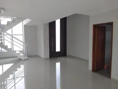 Casa de Condomínio com 4 Quartos para alugar, 400m² no VILA DA RAINHA, Campos dos Goytacazes - Foto 1