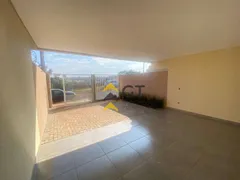 Casa com 3 Quartos à venda, 126m² no Portal de Versalhes 1, Londrina - Foto 2