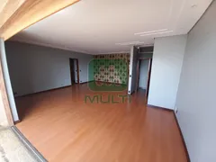Apartamento com 3 Quartos para alugar, 210m² no Martins, Uberlândia - Foto 1