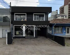Casa Comercial para alugar, 300m² no São João, Porto Alegre - Foto 1