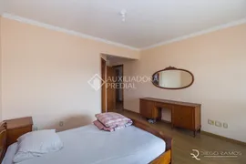 Apartamento com 3 Quartos à venda, 197m² no Jardim Lindóia, Porto Alegre - Foto 17