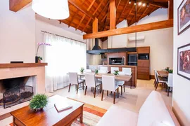Casa de Condomínio com 3 Quartos à venda, 280m² no Buena Vista Village, Gramado - Foto 48