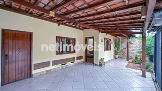 Casa com 4 Quartos à venda, 255m² no Sagrada Família, Belo Horizonte - Foto 1