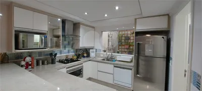 Casa de Condomínio com 3 Quartos à venda, 210m² no Campo Grande, São Paulo - Foto 2