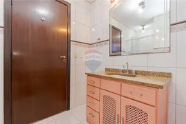 Sobrado com 3 Quartos à venda, 200m² no Capão da Imbuia, Curitiba - Foto 40