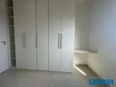 Apartamento com 3 Quartos para alugar, 66m² no Jordanopolis, Arujá - Foto 6