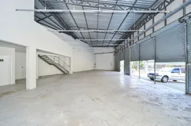 Galpão / Depósito / Armazém para venda ou aluguel, 274m² no Vila Gilda, Santo André - Foto 1