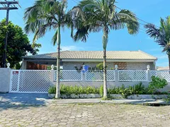 Casa com 3 Quartos à venda, 220m² no Balneário Costa Azul, Matinhos - Foto 1