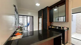 Casa com 3 Quartos à venda, 121m² no Jardim Europa, Maringá - Foto 5