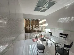 Casa com 3 Quartos à venda, 230m² no Jardim Canaã, Uberlândia - Foto 5