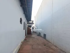 Casa com 3 Quartos à venda, 250m² no Setor Coimbra, Goiânia - Foto 12