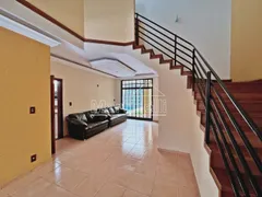 Casa com 4 Quartos para alugar, 262m² no Jardim Califórnia, Ribeirão Preto - Foto 2