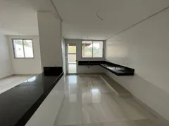 Casa com 3 Quartos à venda, 140m² no Camilo Alves, Contagem - Foto 3