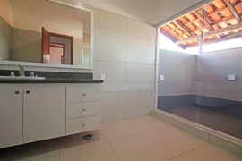 Casa de Condomínio com 3 Quartos à venda, 330m² no Granja Viana, Cotia - Foto 31