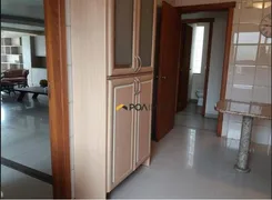 Apartamento com 3 Quartos para alugar, 190m² no Santa Cecília, Porto Alegre - Foto 4