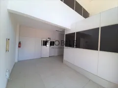 Loja / Salão / Ponto Comercial para alugar, 251m² no Vila Jardim, Porto Alegre - Foto 2