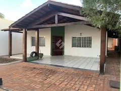 Casa com 3 Quartos à venda, 215m² no Jardim Paulista, Cuiabá - Foto 2