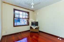 Casa com 3 Quartos à venda, 264m² no Santa Maria Goretti, Porto Alegre - Foto 11