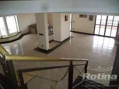 Conjunto Comercial / Sala com 5 Quartos para alugar, 800m² no Cidade Jardim, Uberlândia - Foto 13