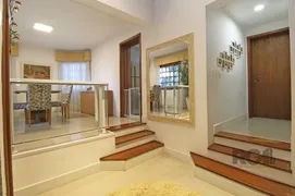 Casa com 3 Quartos à venda, 246m² no Cavalhada, Porto Alegre - Foto 4