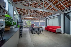 Casa de Condomínio com 4 Quartos à venda, 300m² no Granja Viana, Carapicuíba - Foto 34