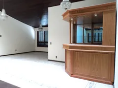 Casa com 4 Quartos para alugar, 600m² no Três Figueiras, Porto Alegre - Foto 14