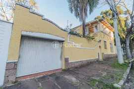Casa com 4 Quartos à venda, 205m² no Santo Antônio, Porto Alegre - Foto 2