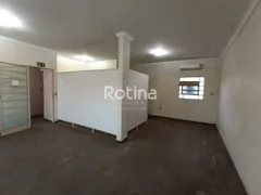 Casa com 3 Quartos à venda, 386m² no Osvaldo Rezende, Uberlândia - Foto 17